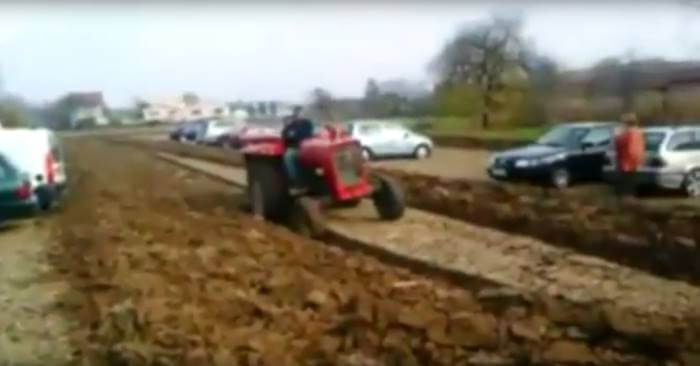 Farmářova poslední výstraha motoristům: Když ignorovali prosby, udělal tohle!